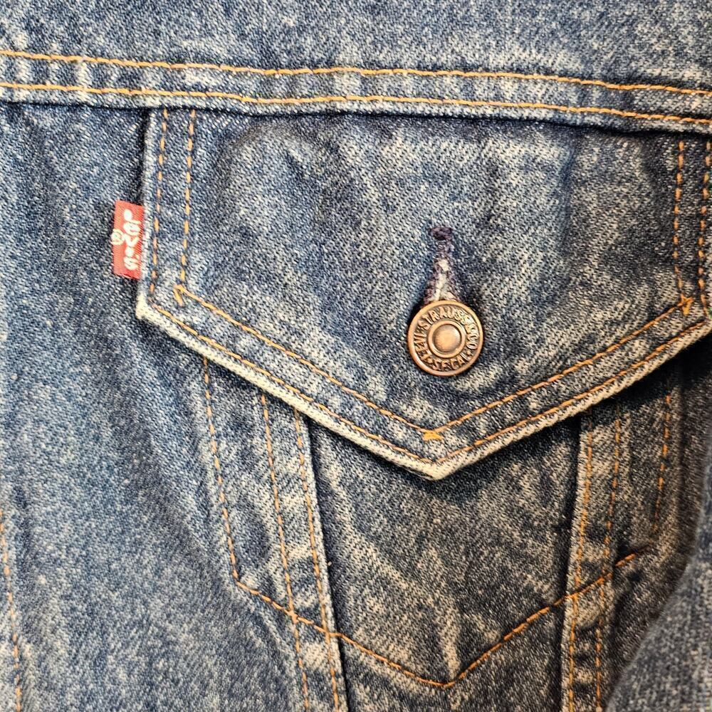 Vintage Levi's Denim Jacket Womens Large 80s Trucker Hand Painted South Western - Picture 6 of 12